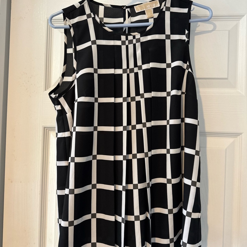 MICHAEL Michael Kors Black and White Sleeveless Blouse